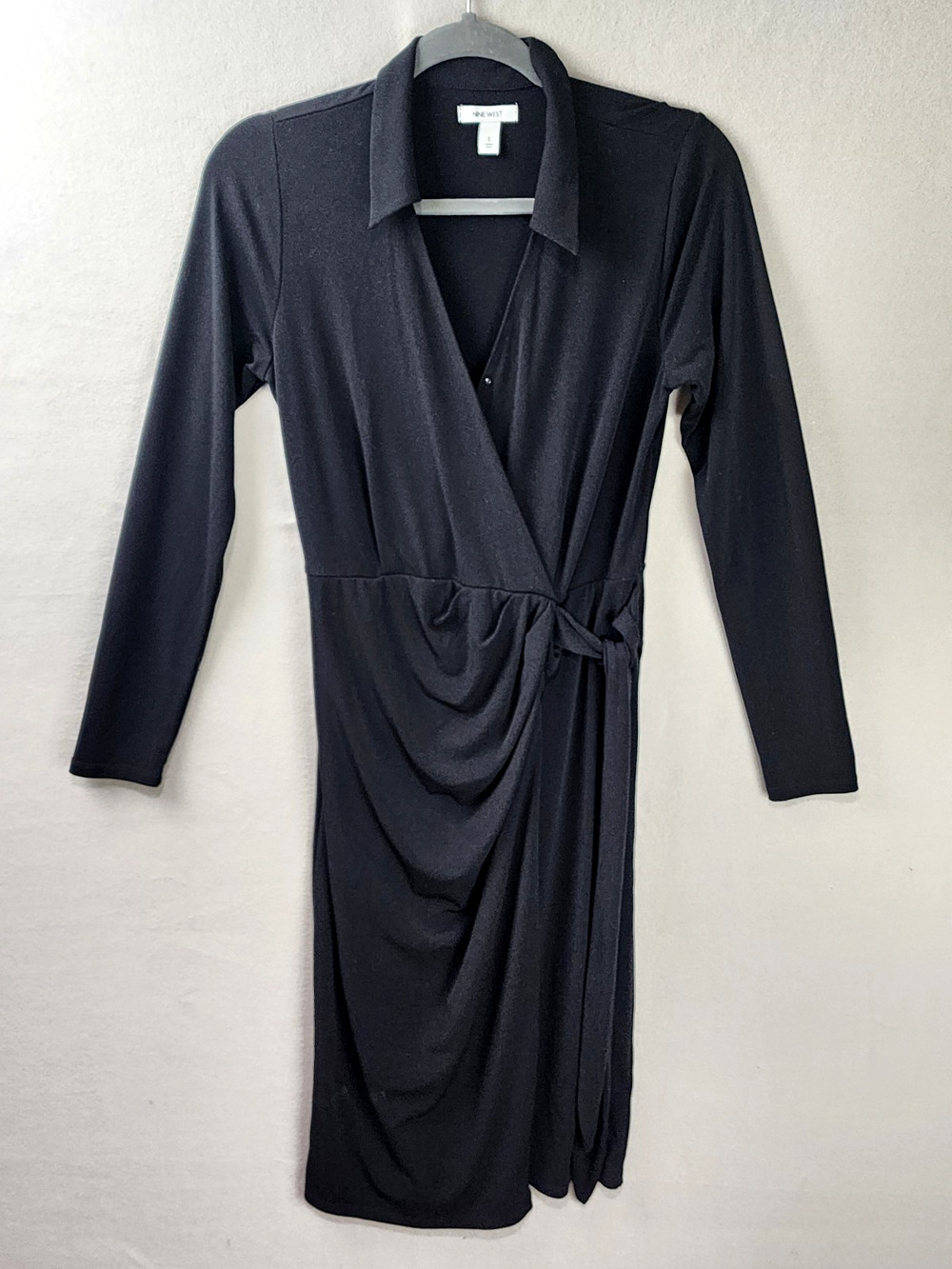 Nine West Classic Black Long Sleeve Wrap Dress V-Neck Tie Waist Stretch Size 2